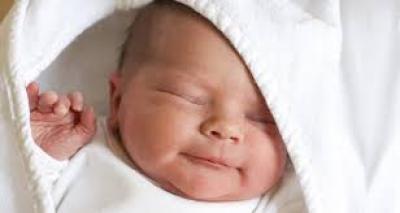 Dobrý den, daruje někdo prosím kočárek na novorozence kluka?