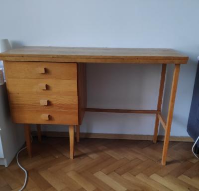 Dřevěný stůl Brno