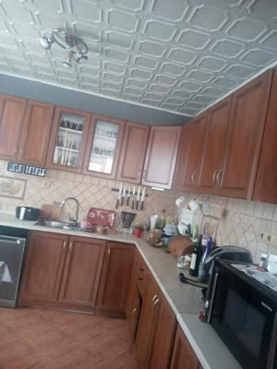 Za odvoz starsi kuchynskou linku