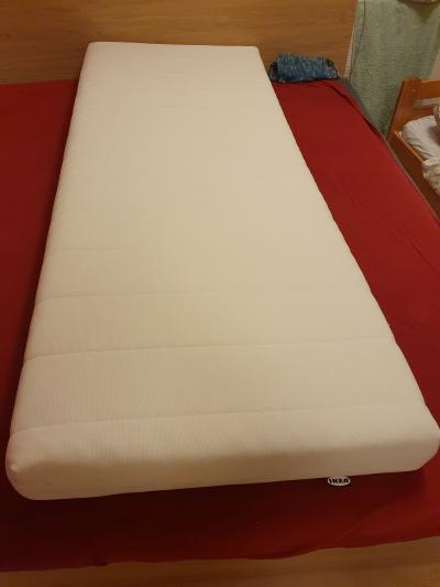 Ikea matrace Asvang, nepoužívaná