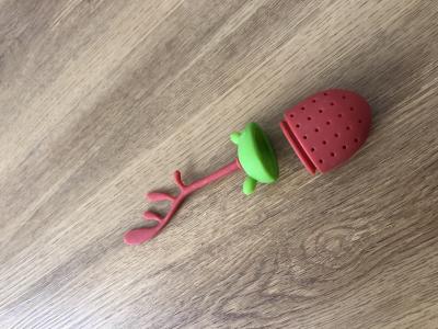 Silikonové sítko na čaj Jahoda