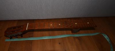 Krk ke kytaře délka 64 cm