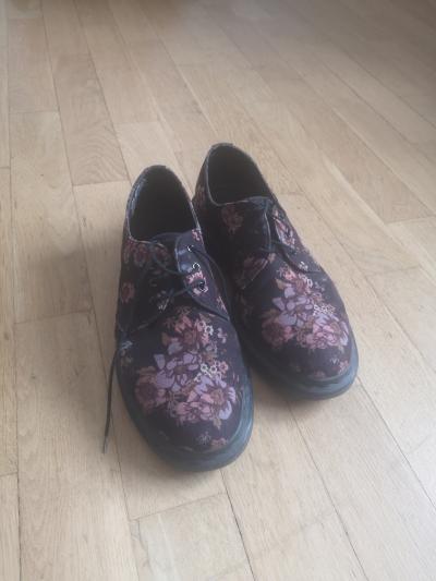 Dr Martens boty s vadou, velikost 39