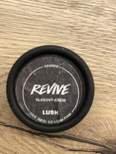 Lush vzorek krém na vlasy