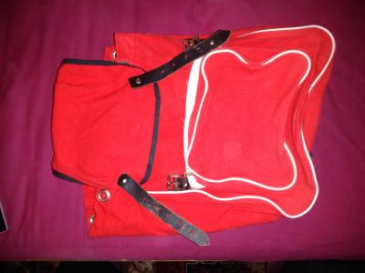 Červený retro batůžek 30x25x13 cm