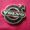 Daruji Volvo znak