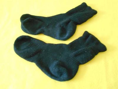 Černé ponožky,trochu žmolky