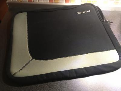 Pouzdro na notebook - softshell