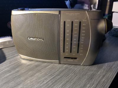 Staré rádio Grundig, funkční