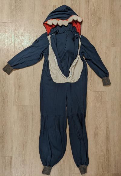 Handmade onesie žralok