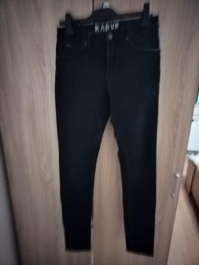 Tmavé džíny