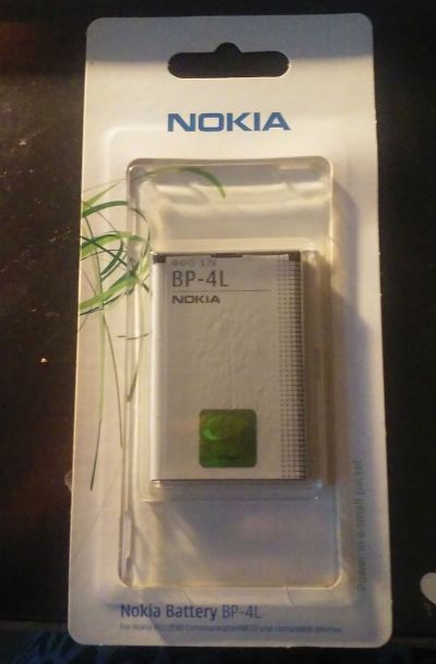 Nová nepoužitá baterie NOKIA BP-4L