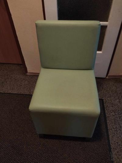 Zelená židle
