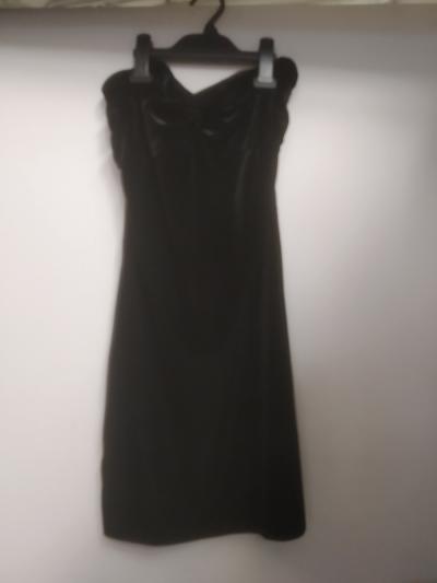 Černé sametové šaty vel. S 1803_11clk