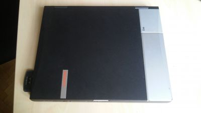 Starý notebook (funkční)