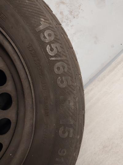 4X PLECHOVÉ DISKY S PNEU 195/65 R15