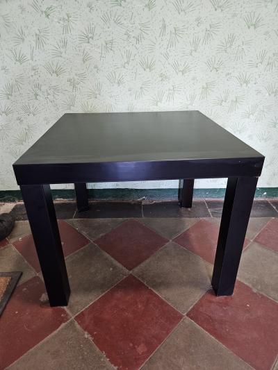 černý ikea konferenční stolek (Lack)