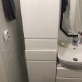 Koupelnová skřínka s umyvadlem