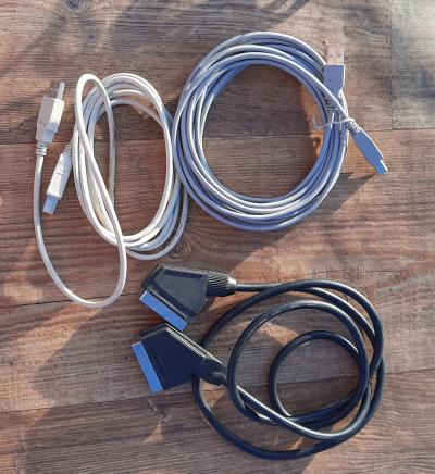USB, SCART kabely