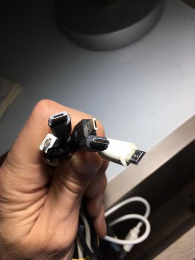 Kabely různých koncovek - USB micro C/B, USB B