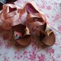 letní boty s růžovým zavazováním 40