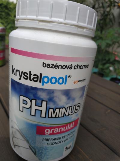 Krystalpool, přípravek na snížení pH
