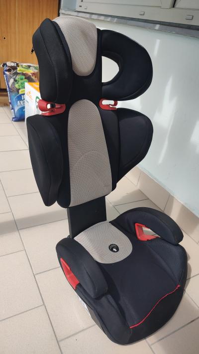 Dětská autosedačka Chicco Artsana 15-36 kg