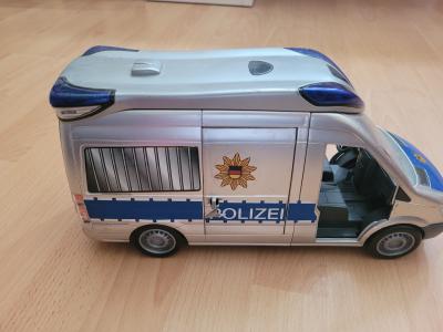 Daruji za odvoz auto policie