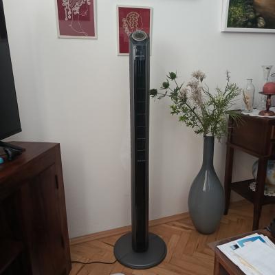 Daruji za odvoz stojanový ventilátor Bionaire BTF002X .