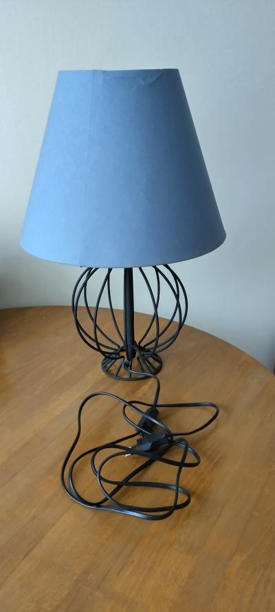 Modrá lampa IKEA