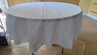 Ubrus na kulatý stůl / deska kulatého stolu