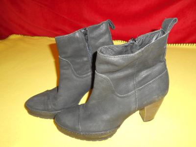 Polokozačky černé kožené