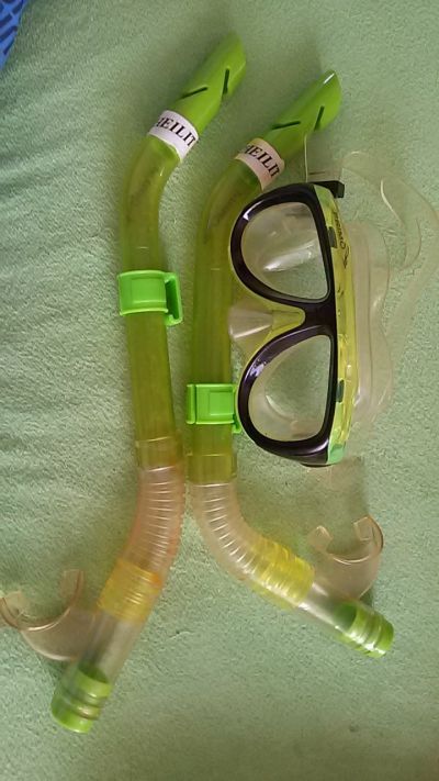 Šnorchl a brýle na potápění