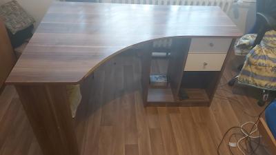 Daruji stůl za odvoz a demontáž