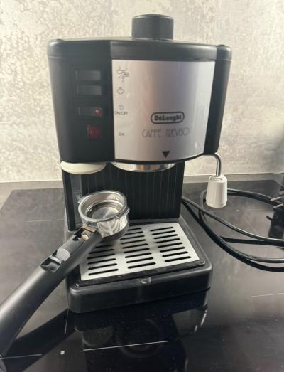 DeLonghi pákový kávovar