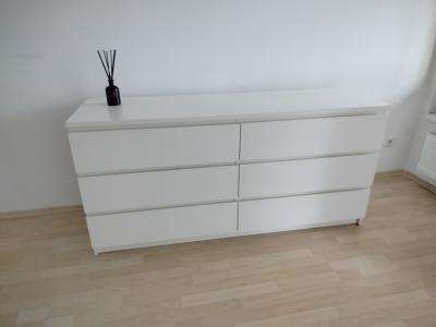 Komodu Malm Ikea