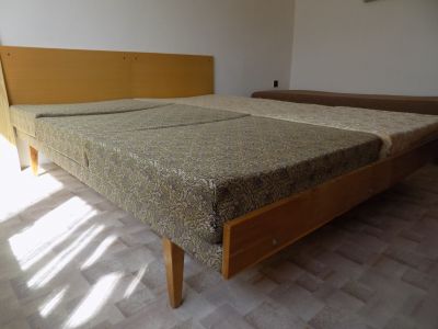 Daruji postel 2x