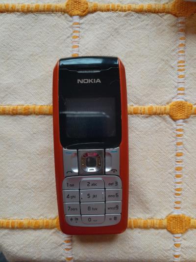 Mobilní telefon Nokia - funkční