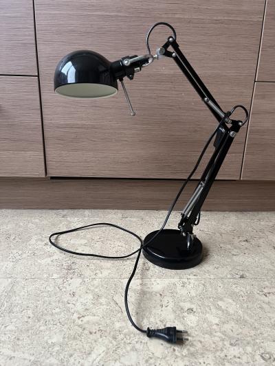 Stolni lampa