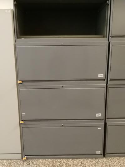 Kovové úložné skříně / boxy