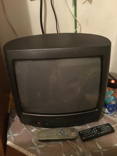 Plne funkcni televize se settop boxem