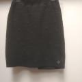 Sukně bez podšívky vel. S (vzadu zajímavý zip)