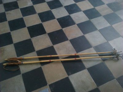 Retro bambusové lyžařské hůlky