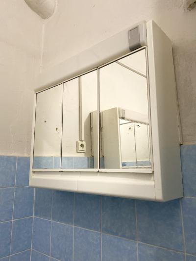 Koupelnová zrcadlová skříňka 2ks