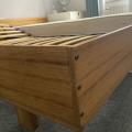 Rám postele 200 x 200, dřevo + polohovací rošty SPĚCHÁ
