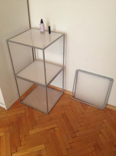 Darujem policovy diel