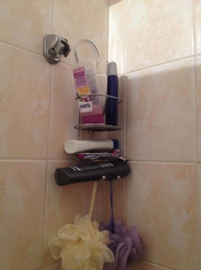 Darujem železne poličky do koupelny