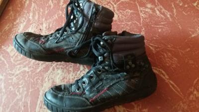 Kotníčkové boty Agaxy vel. 33