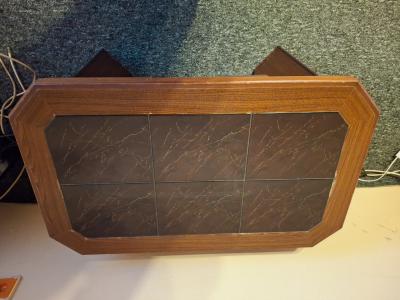 Konferenční stolek