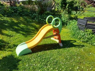 dětská klouzačka na zahradu